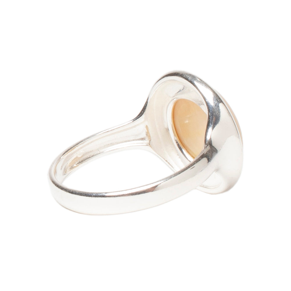 Round Mother-of-Pearl Ring