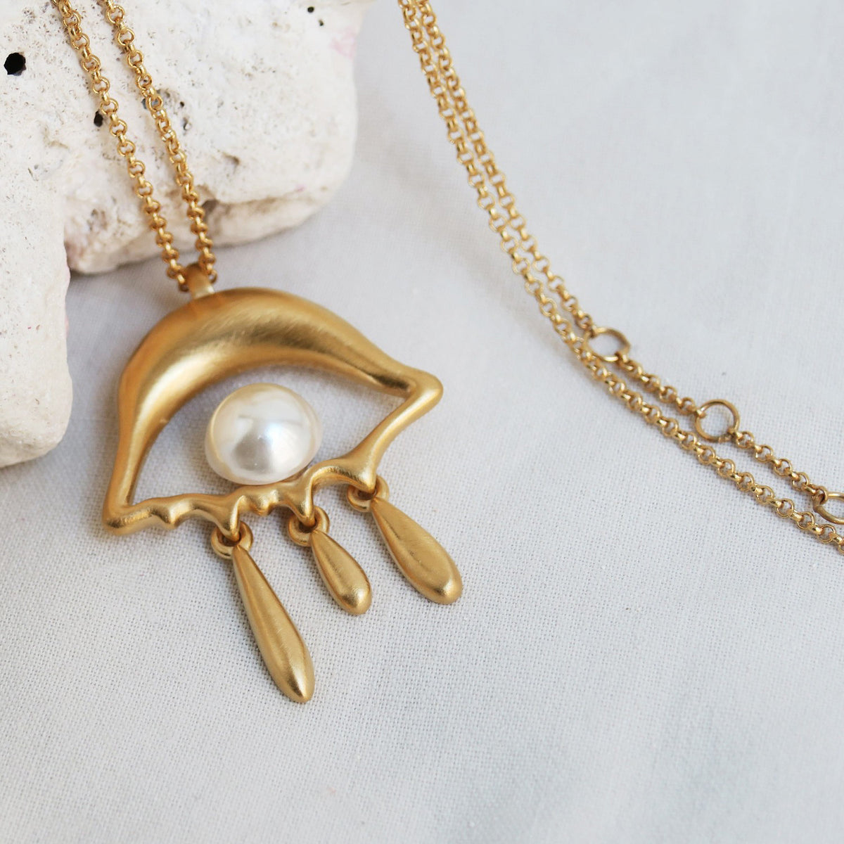 Dali Golden Eye Necklace