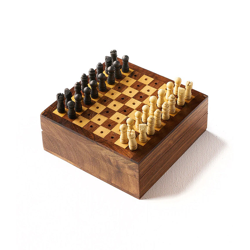 Travel Chess Game