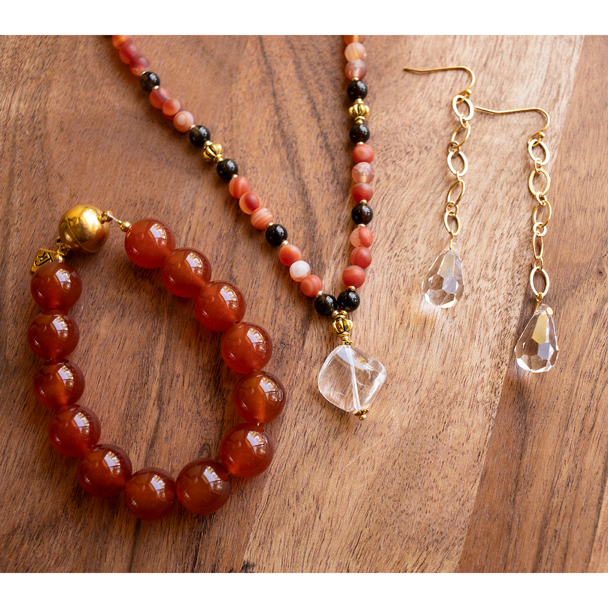 Carnelian, Agate and Crystal Pendant necklace