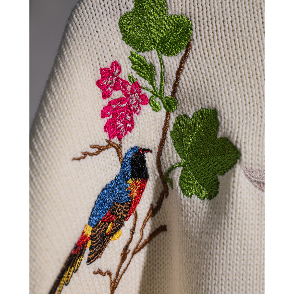 Witte Marvelje Knitted Embroidery Crewneck - Cream