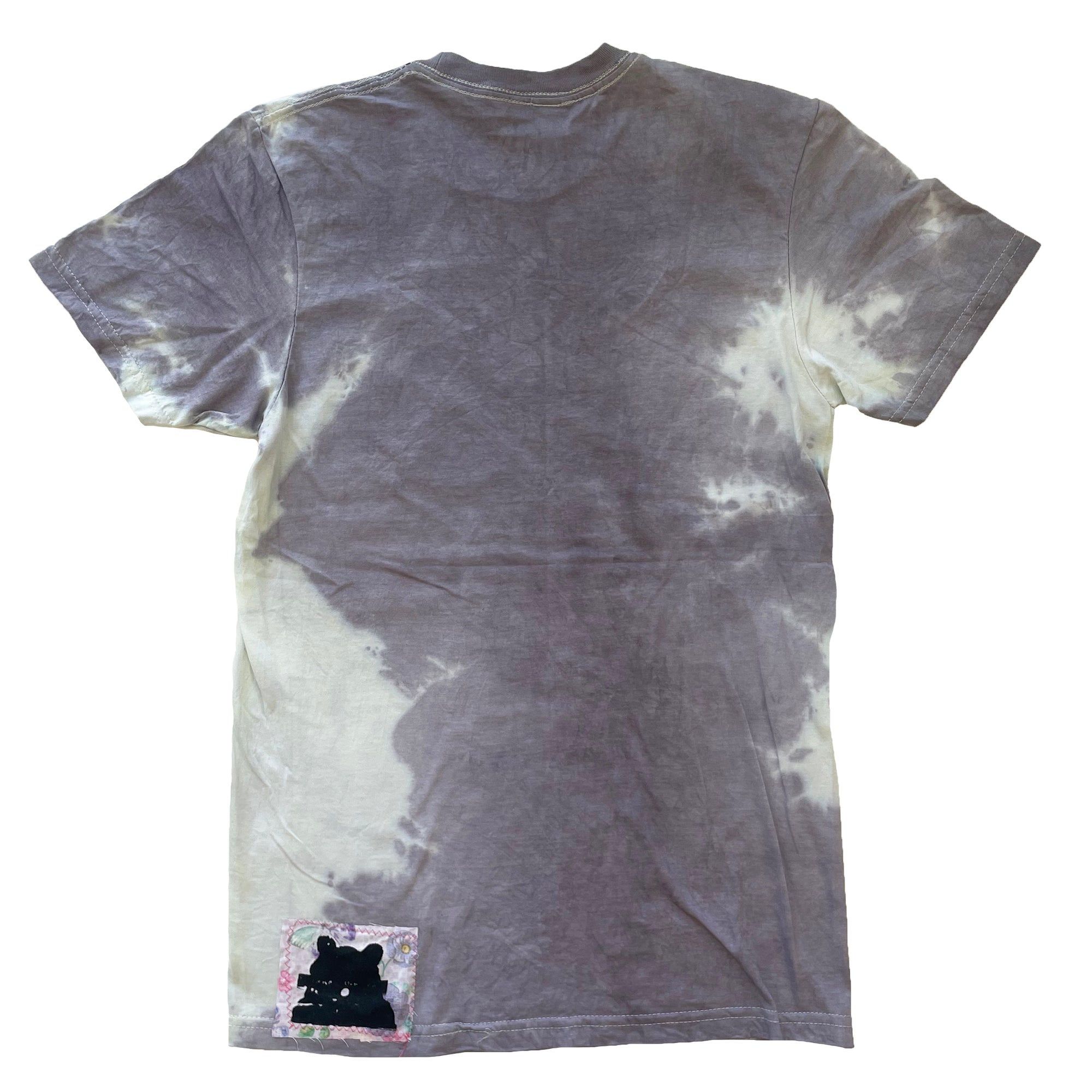 T-shirt with a graphic of a cat wearing a rainbow collar and smoking a cigarette, with 'Iconic' text.